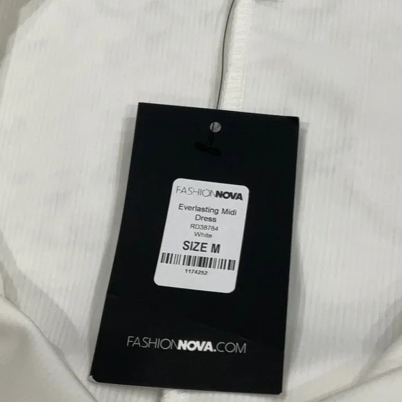 FASHION NOVA. Everlasting midi dress size M while - Picture 5 of 6
